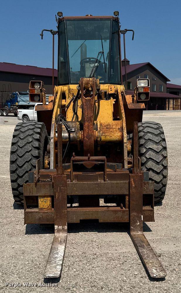 Image of Case 621ZF equipment image 1