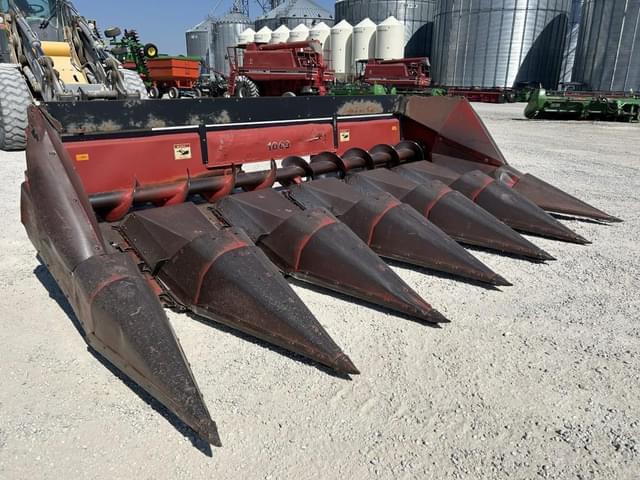 Image of Case IH 1063 equipment image 1