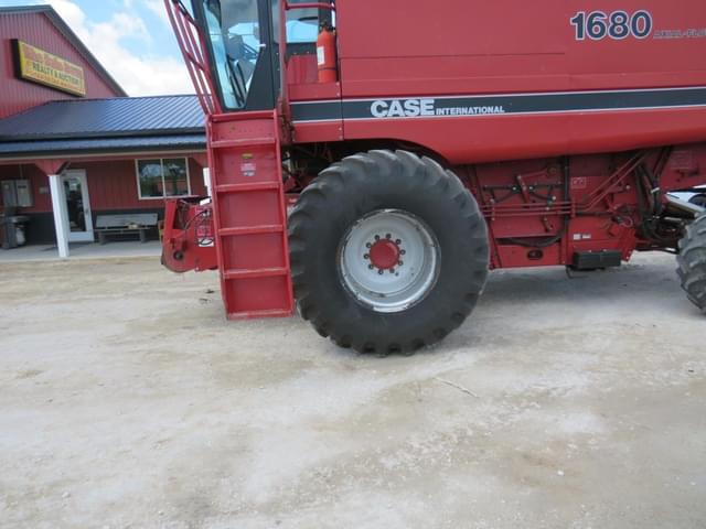 Image of Case IH 1680 equipment image 2