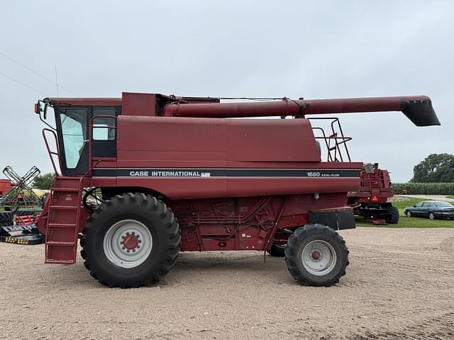 Image of Case IH 1680 equipment image 1