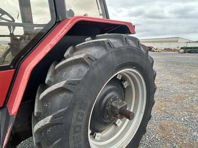 Image of Case IH 5140 equipment image 3