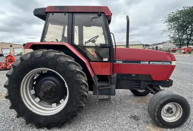 Image of Case IH 5140 equipment image 4