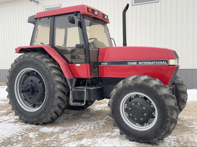 Image of Case IH 5140 equipment image 1