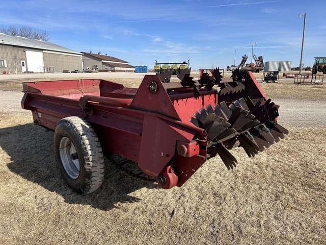 Image of Case IH 550 equipment image 4