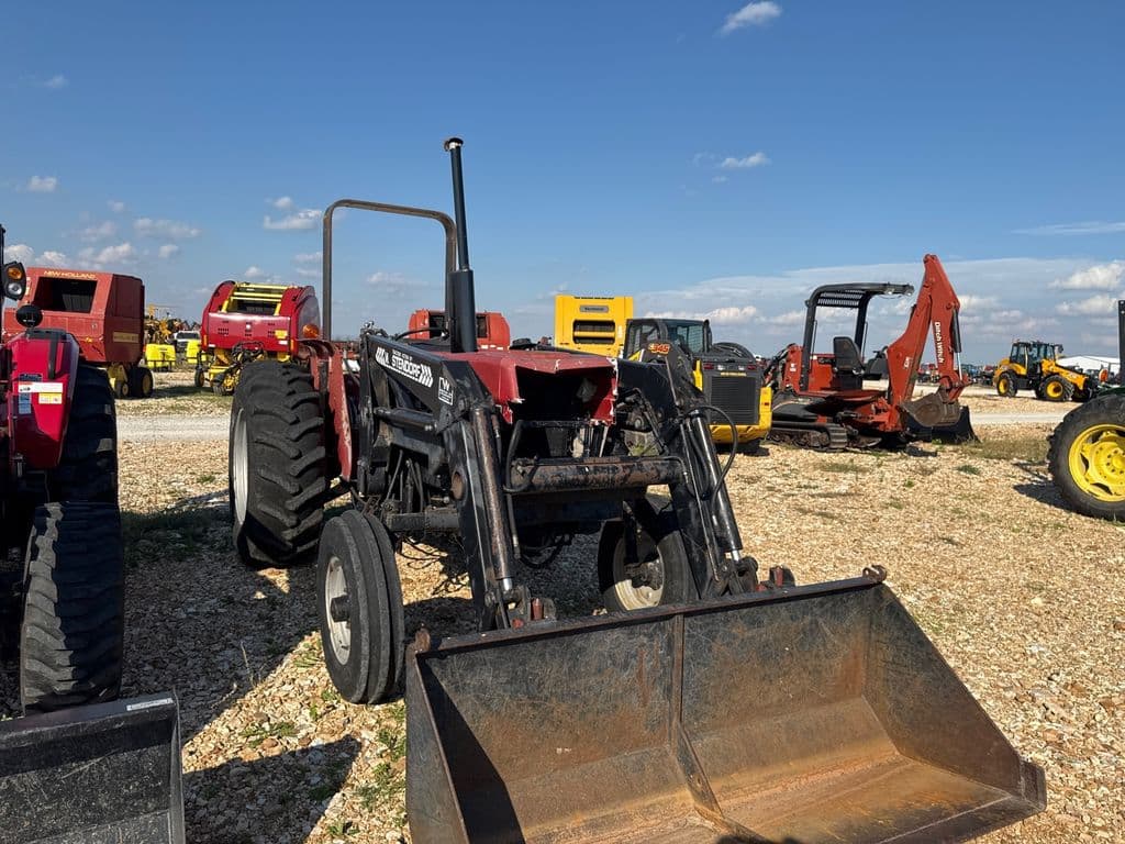 Image of Case IH 595 Image 0