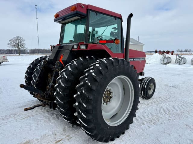 Image of Case IH 7110 equipment image 4