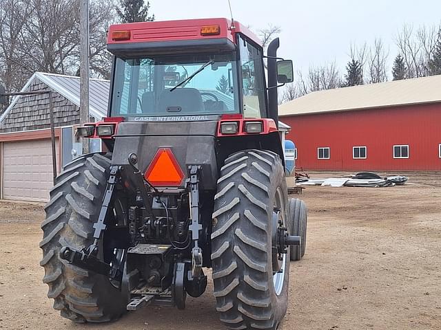 Image of Case IH 7110 equipment image 1