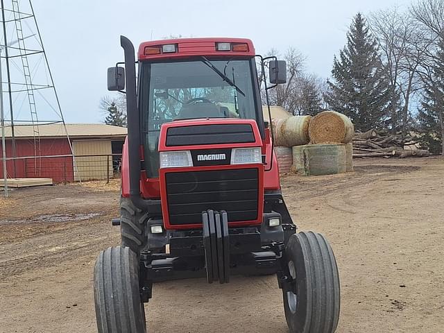 Image of Case IH 7110 equipment image 2