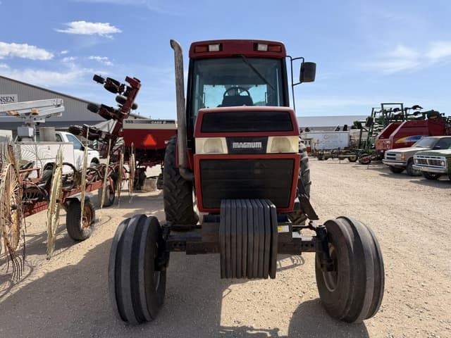 Image of Case IH 7110 equipment image 2