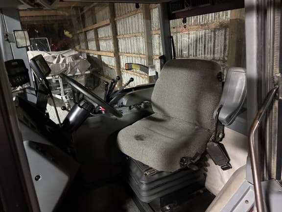 Image of Case IH 7120 equipment image 4