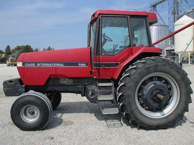 Image of Case IH 7130 equipment image 2