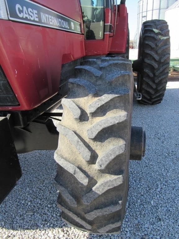 Image of Case IH 7120 equipment image 2
