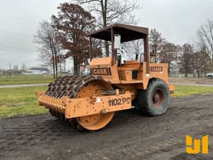 1991 Case 1102PD Image