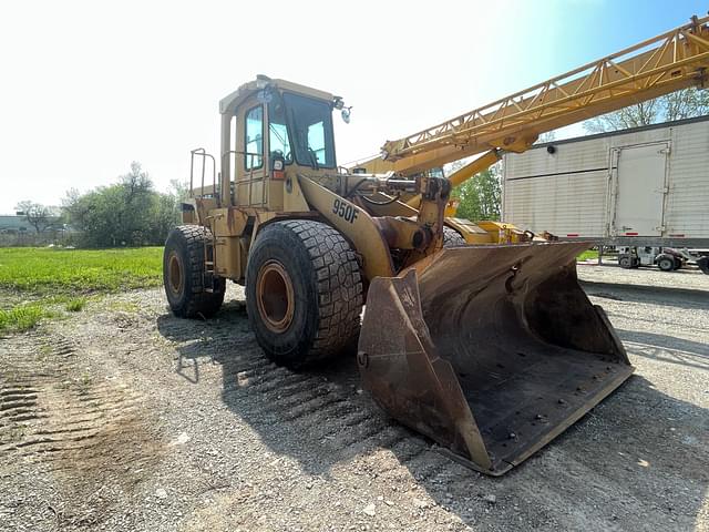Image of Caterpillar 950F equipment image 2