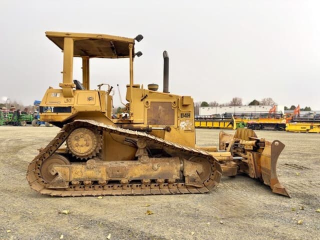 Image of Caterpillar D4H-LGP equipment image 2