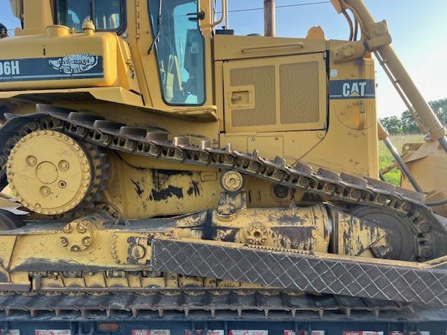 Image of Caterpillar D6H II equipment image 2