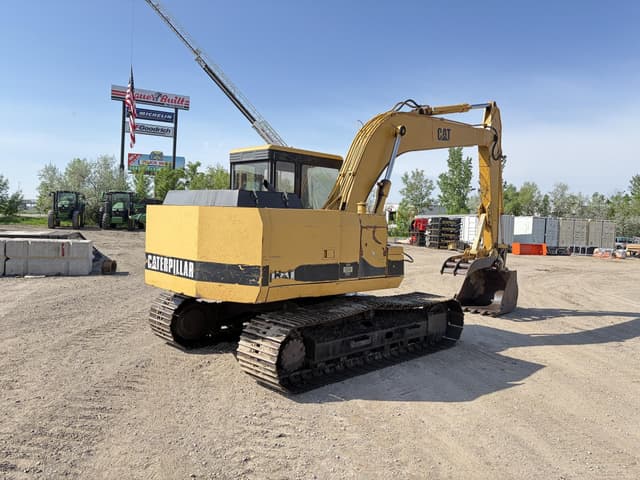 Image of Caterpillar E120B equipment image 4