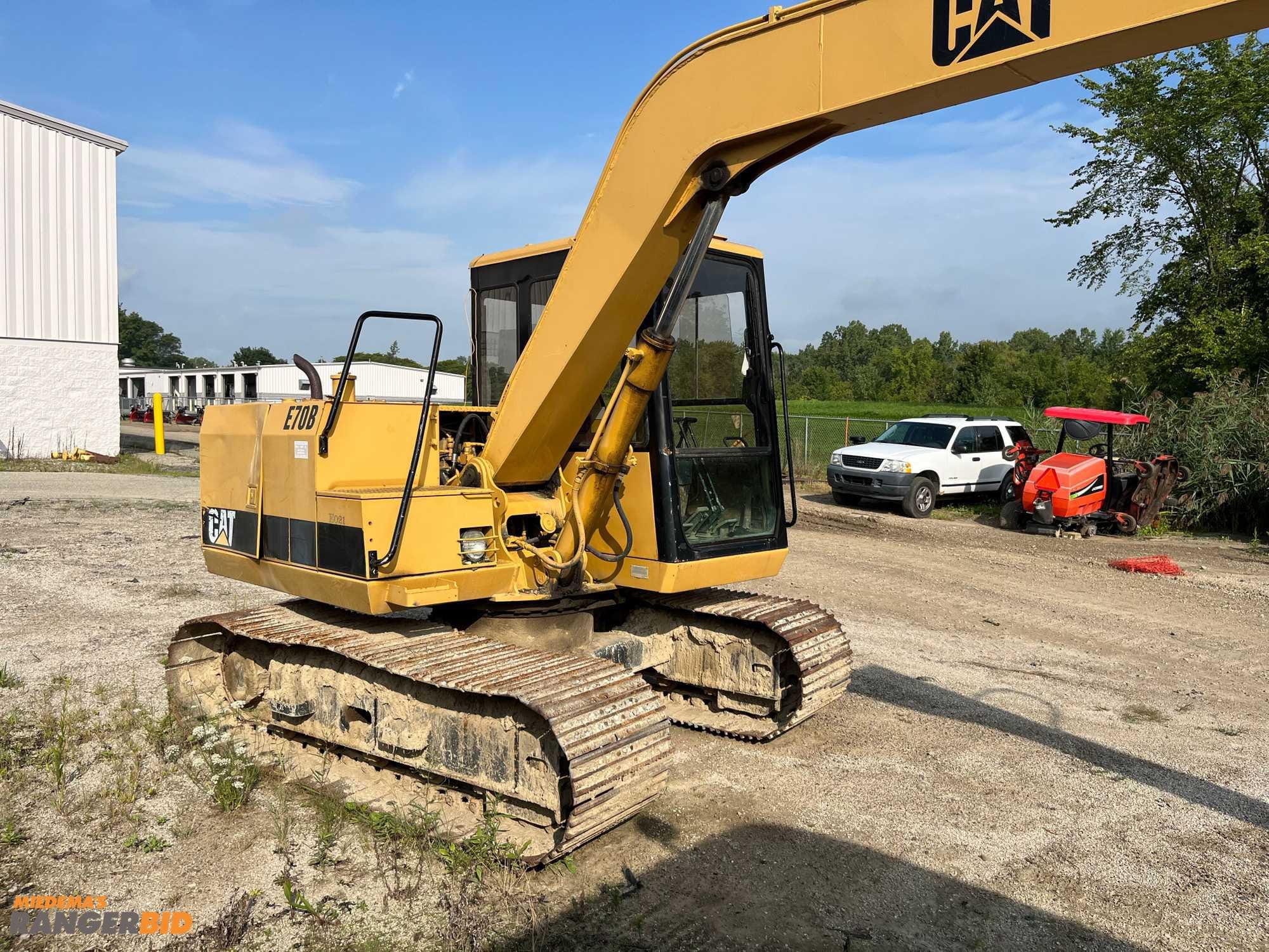 Main image Caterpillar E70B