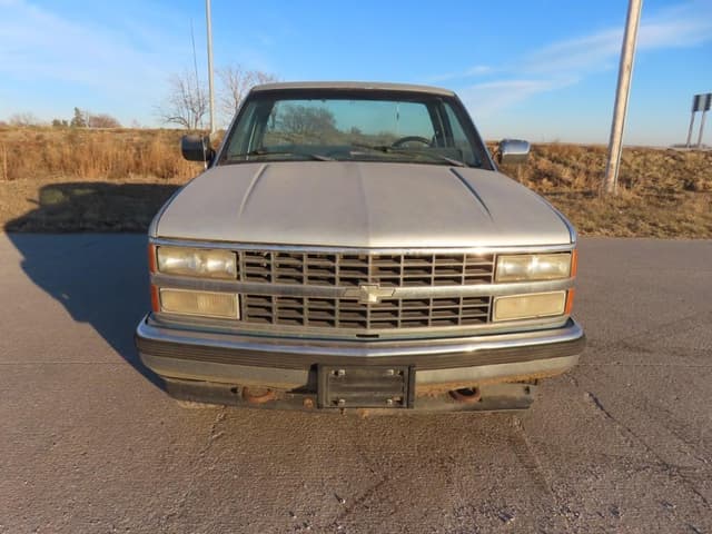 Image of Chevrolet 1500 equipment image 2