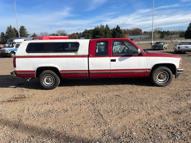 Image of Chevrolet 2500 equipment image 4