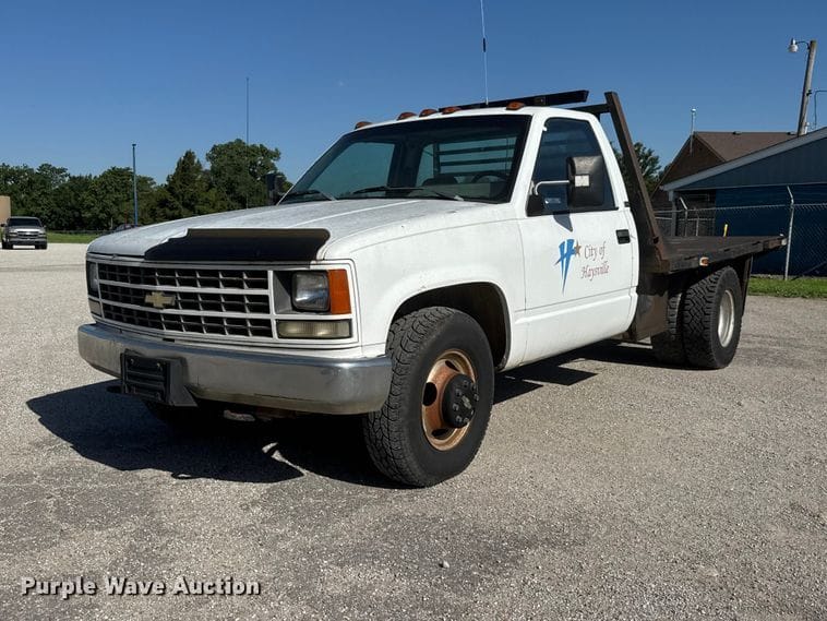 1991 Chevrolet C3500 Equipment Image0