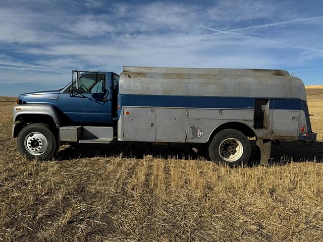 Image of Chevrolet C70 equipment image 1