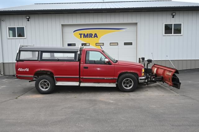 Image of Chevrolet 1500 equipment image 1