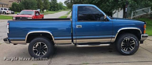 Image of Chevrolet K1500 equipment image 3