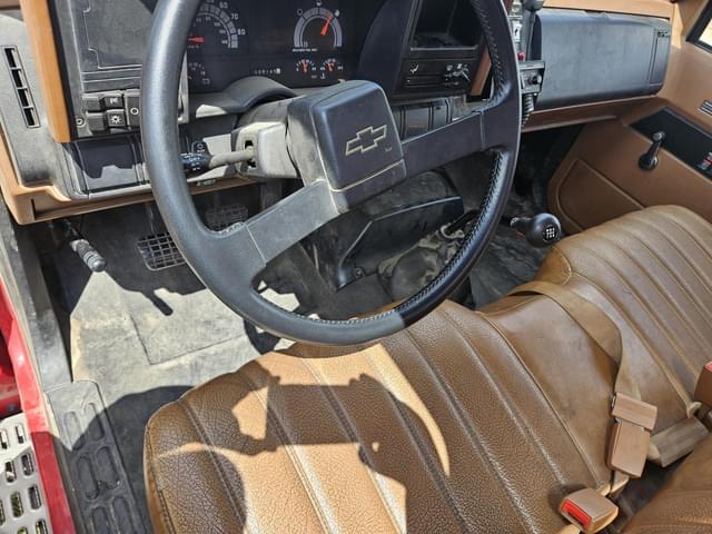 Image of Chevrolet Kodiak 70 equipment image 3