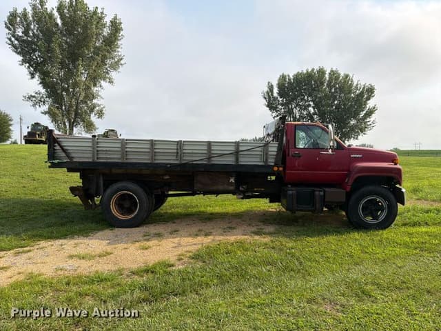 Image of Chevrolet C5500 equipment image 3