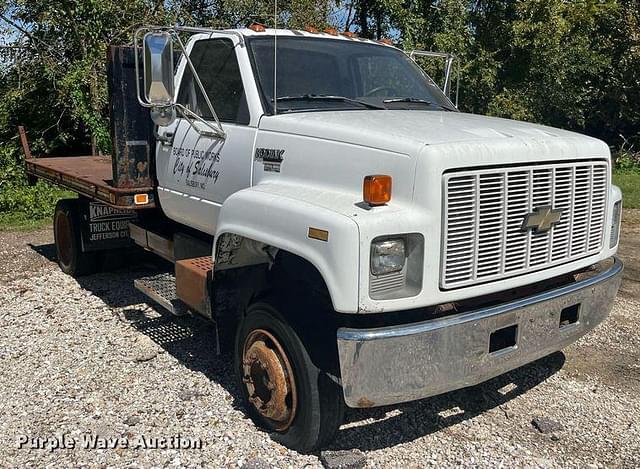 Image of Chevrolet Kodiak C6500 equipment image 2