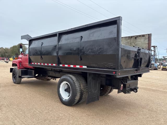 Image of Chevrolet Kodiak equipment image 3