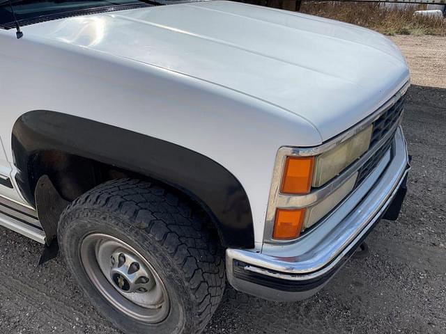Thumbnail image Chevrolet 2500 36