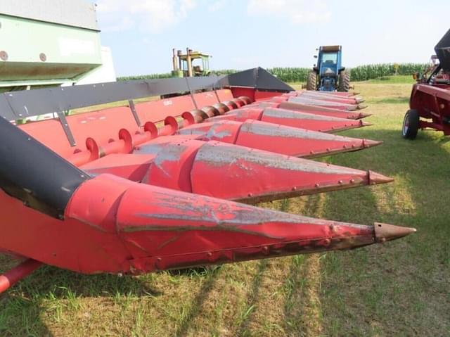 Image of Case IH 1083 equipment image 2