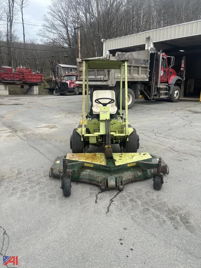 Image of Cushman Front Line equipment image 3