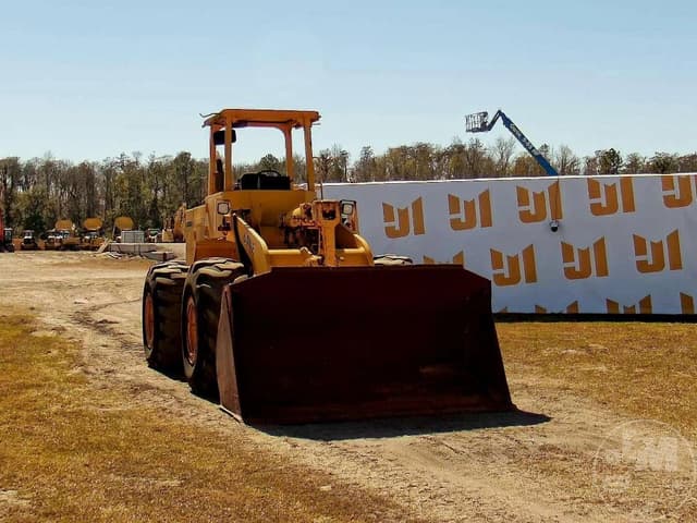 Image of John Deere 644E equipment image 2