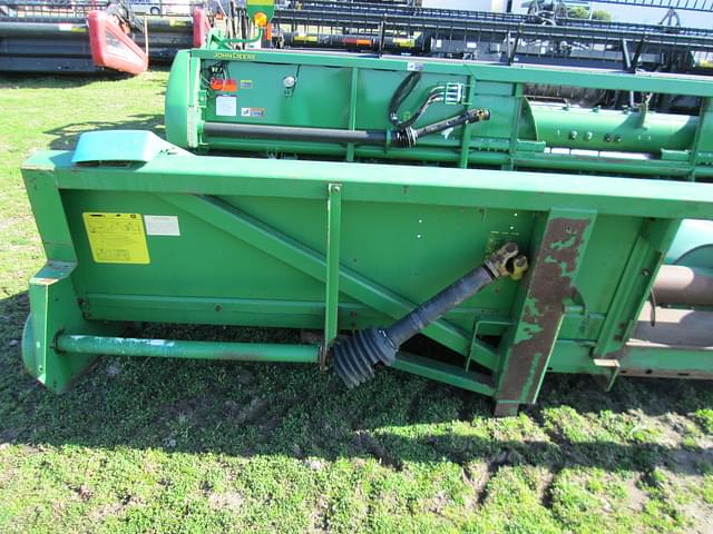 Image of John Deere 843 equipment image 4