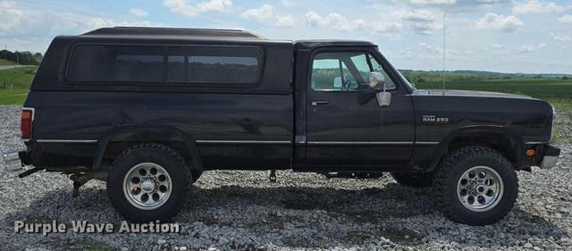 Image of Dodge Ram 250 equipment image 3