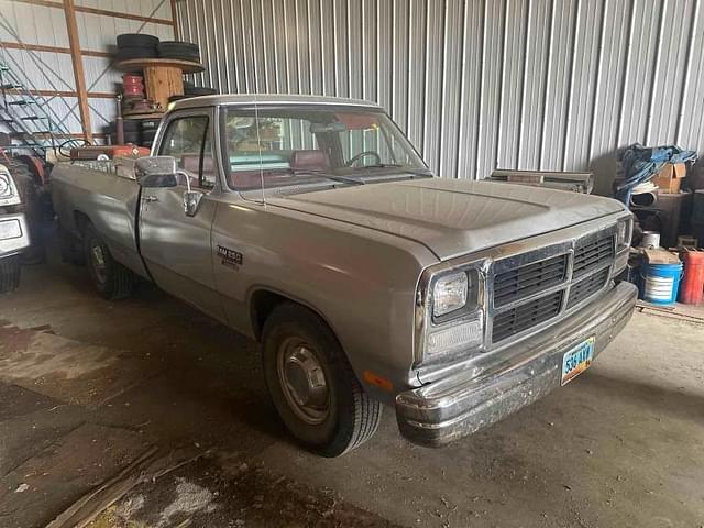 Image of Dodge Ram 250 equipment image 2