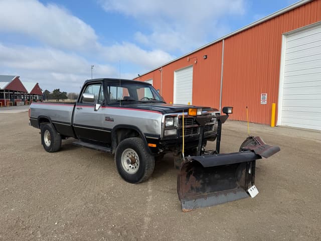 Image of Dodge Ram 2500 equipment image 1