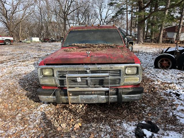 Image of Dodge Ram 350 equipment image 2