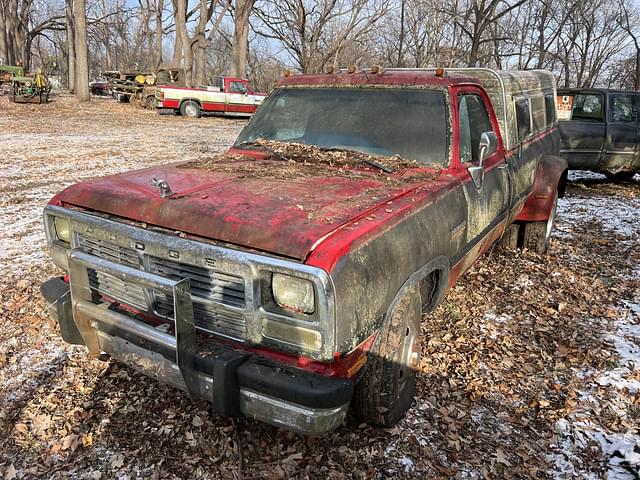 Image of Dodge Ram 350 equipment image 1