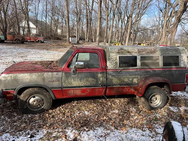 Image of Dodge Ram 350 equipment image 4