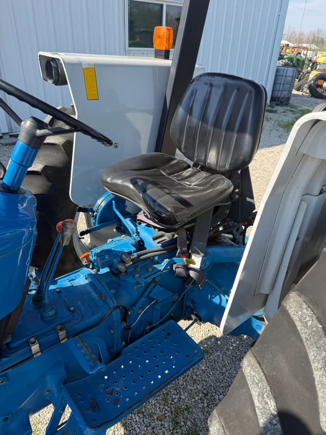 Image of Ford 4630 equipment image 4