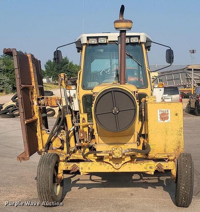 Image of Ford 7710 equipment image 1