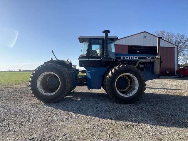 Image of Ford 876 equipment image 3