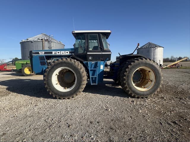 Image of Ford 876 equipment image 1