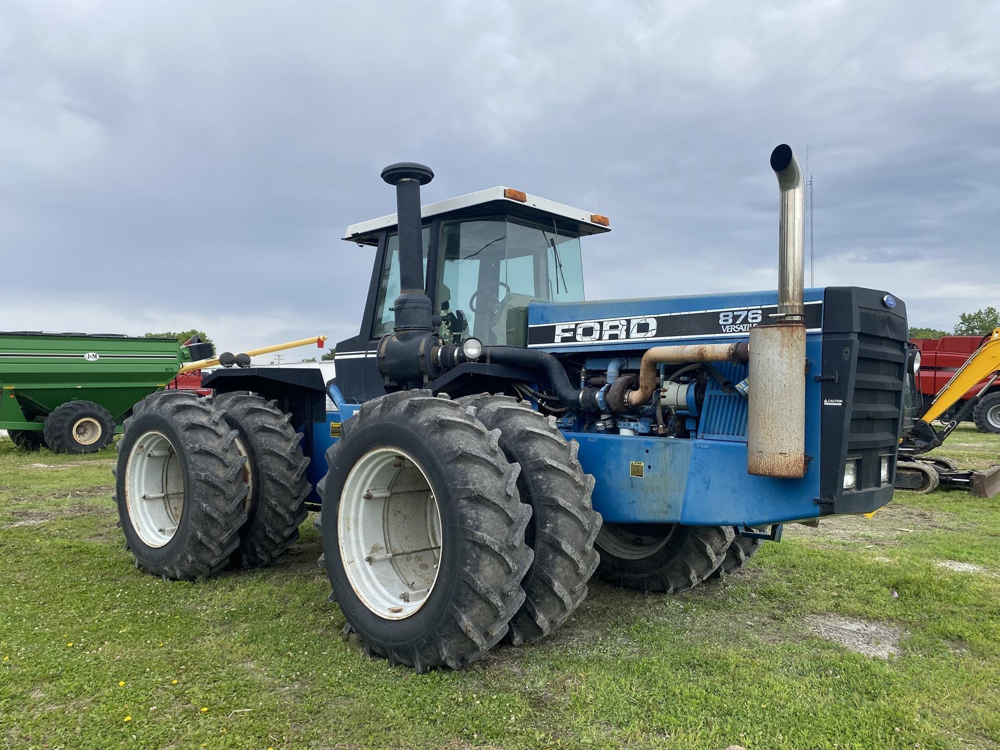 1991 Ford 876 Equipment Image0