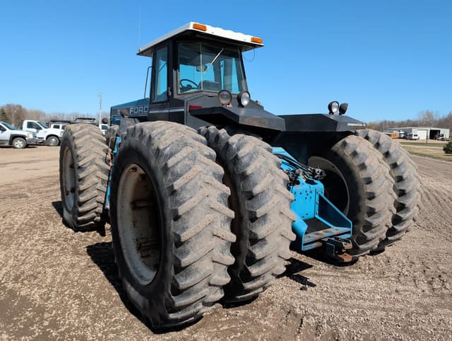 Image of Ford 946 equipment image 2