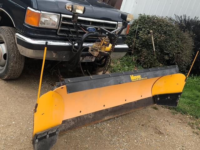 Image of Ford F-350 equipment image 2